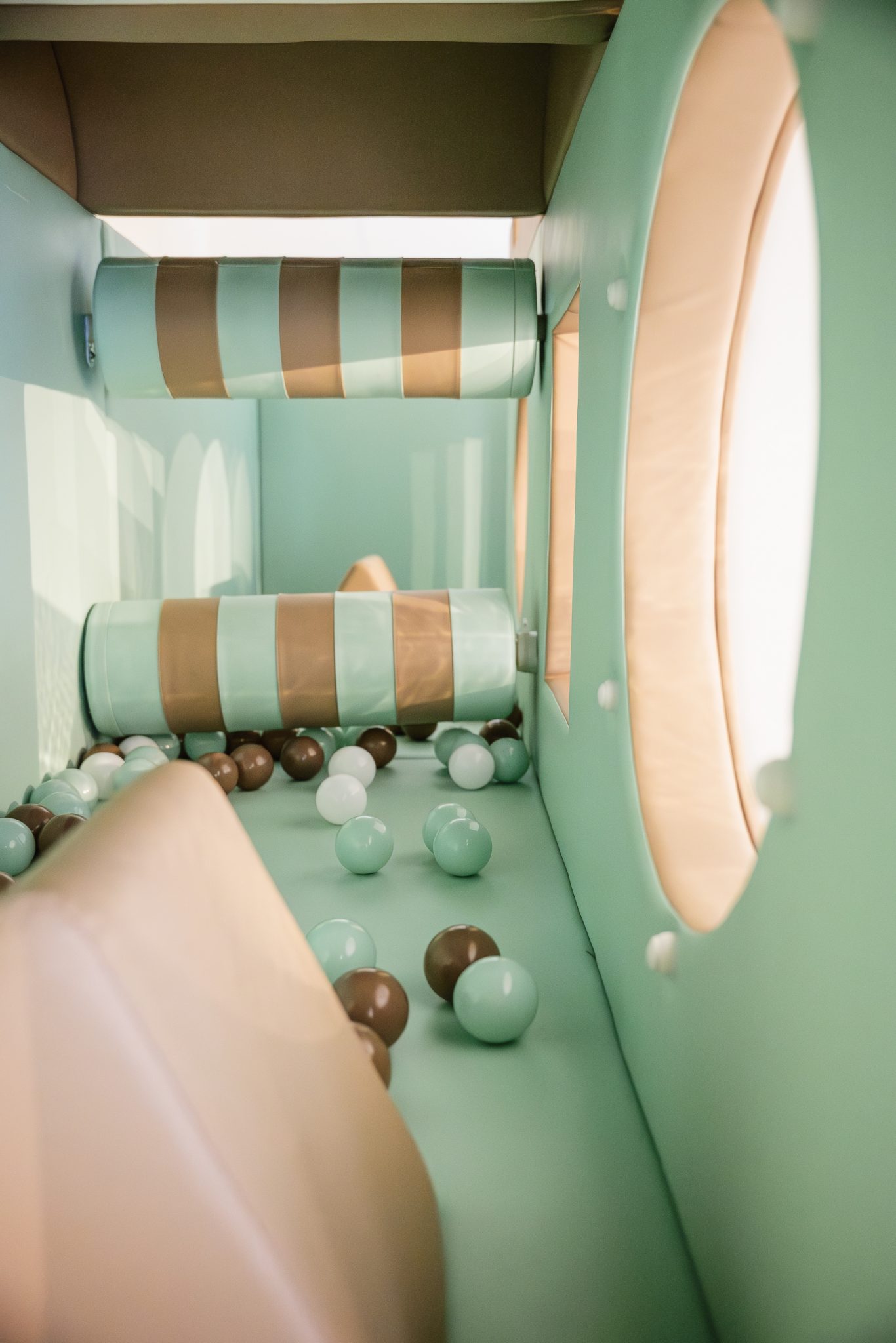 Ein Teil des Indoor-Spielplatzes vom mamila kidscafé in Bretzfeld-Schwabbach